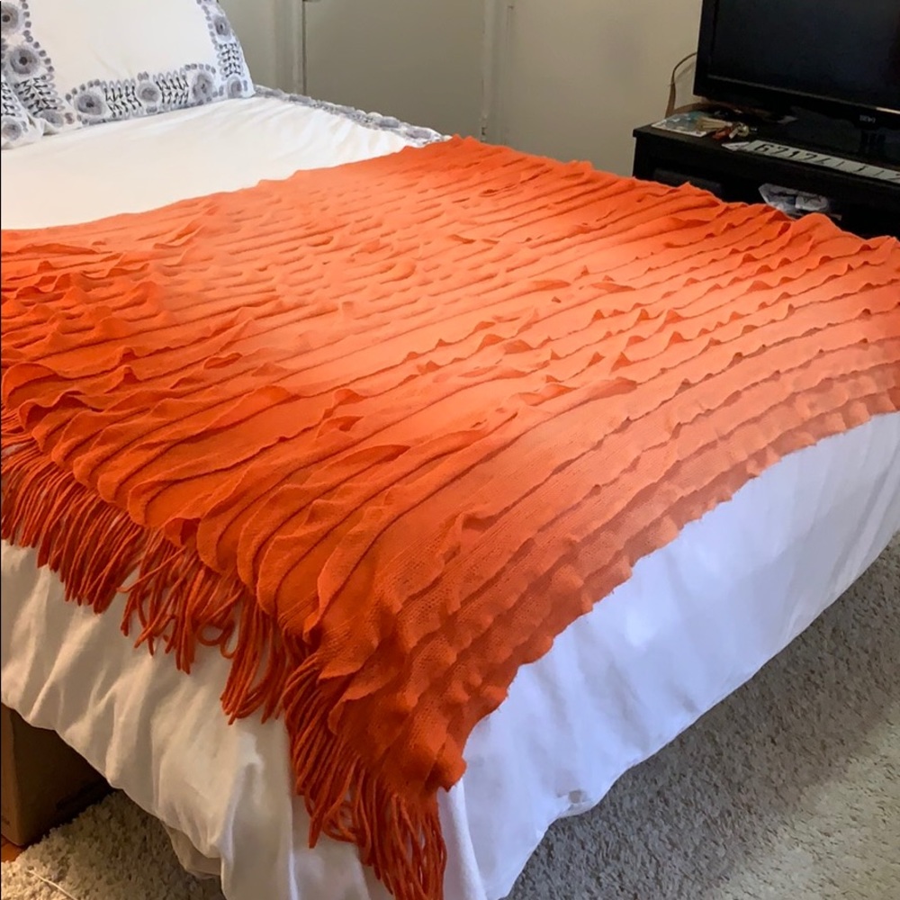Orange ombre ruffled throw blanket